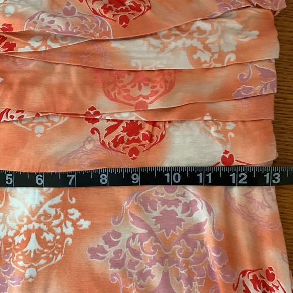 CLASSIQUE peach tie-dye jersey strapless dress w/ damask motif & pleated bodice. - Picture 9 of 9